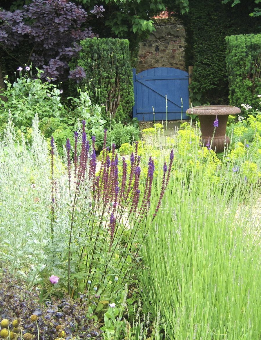 Gravel Garden in The blue gate garden